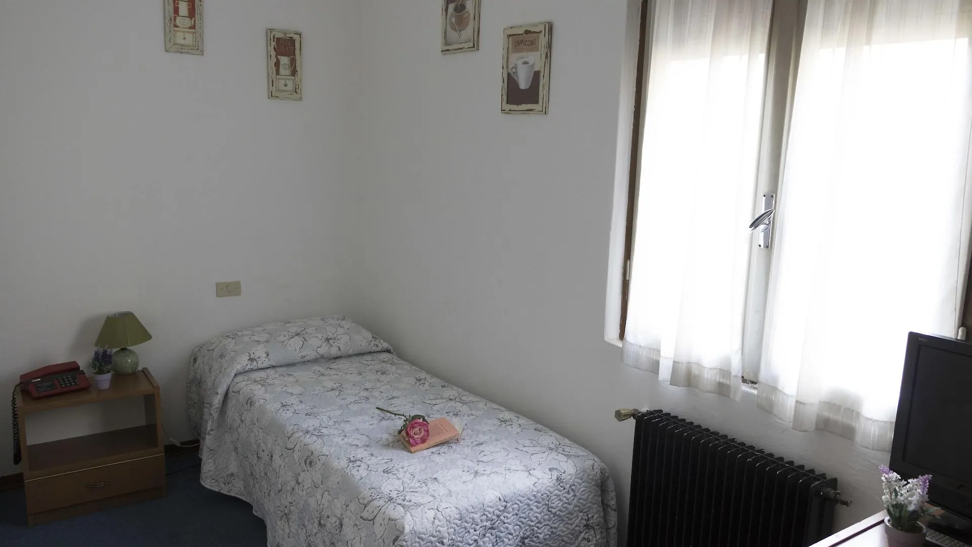 Hotel Primavera Дезенцано-дель-Гарда