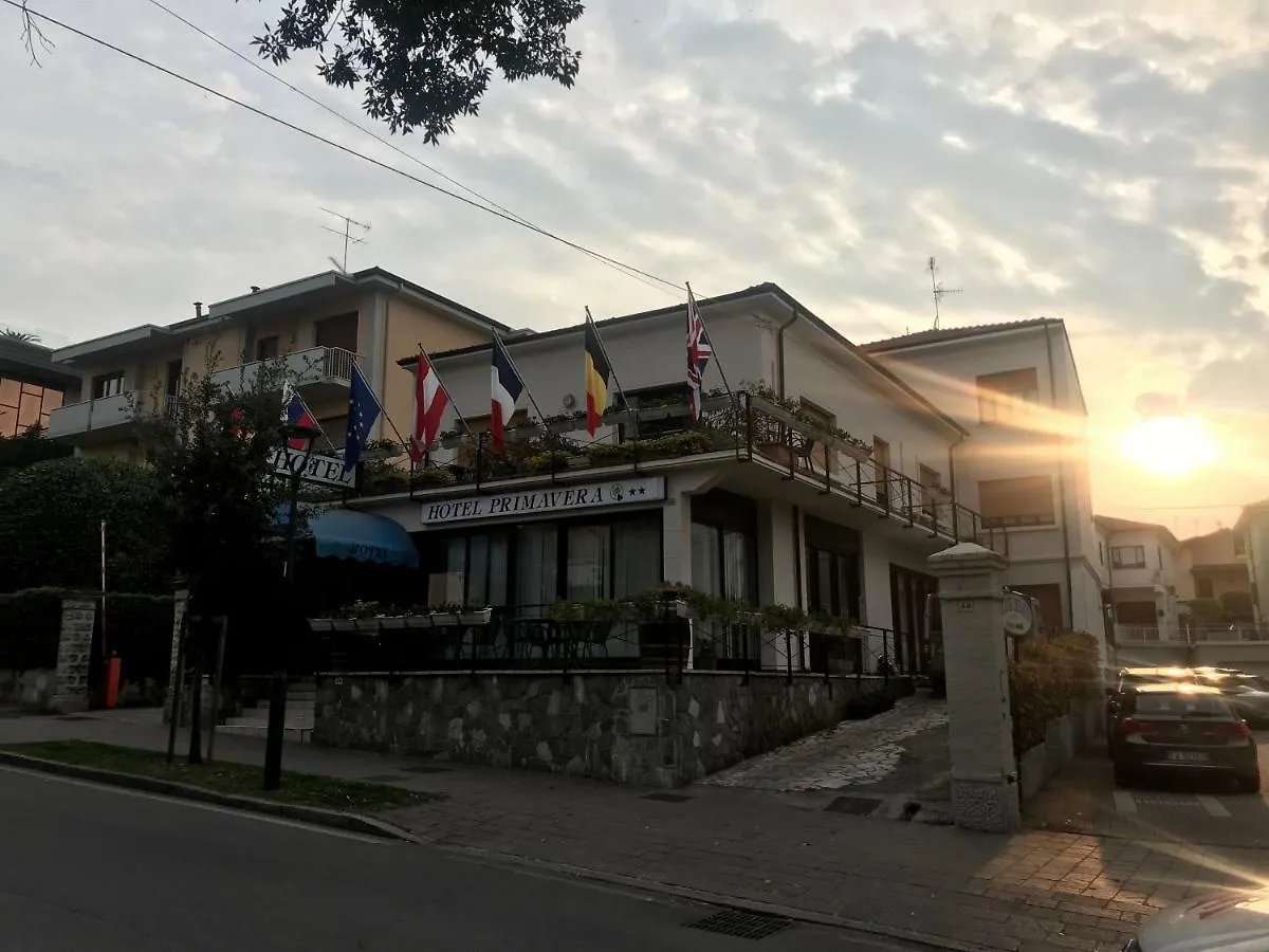 Hotel Primavera Дезенцано-дель-Гарда