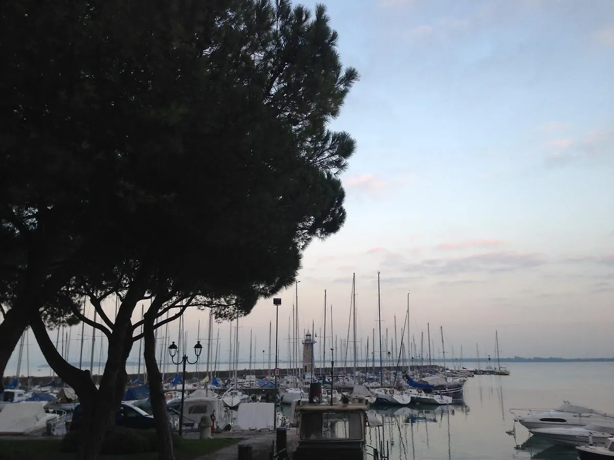 Hotel Primavera Desenzano del Garda İtalya
