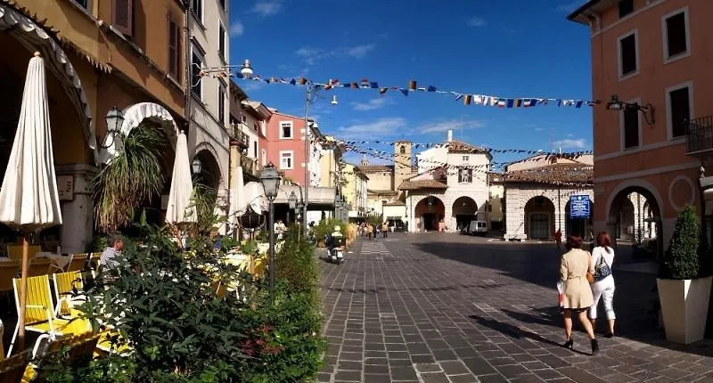 Hotel Primavera Desenzano del Garda 2*,