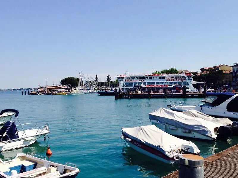 **  Hotel Primavera Desenzano del Garda İtalya